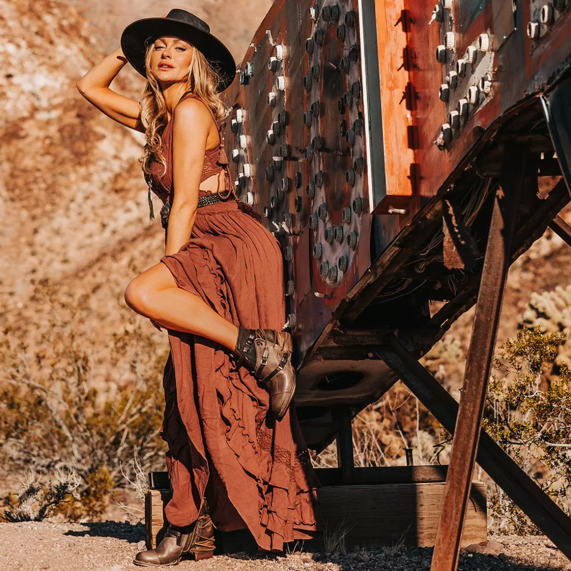 Women Freebird Store Crue