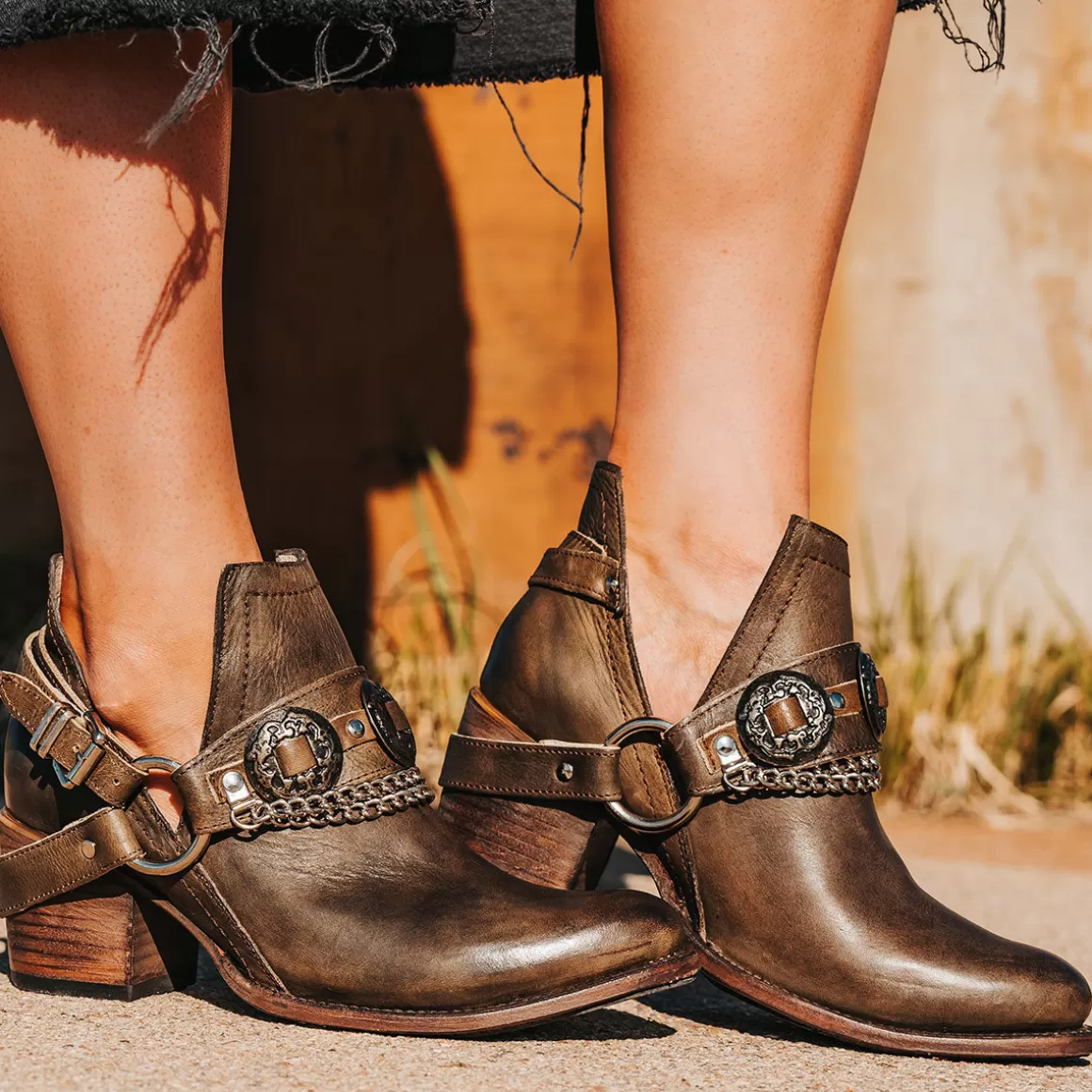 Women Freebird Store Mystic