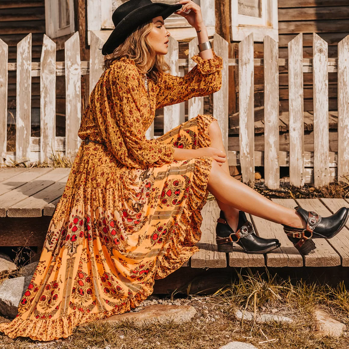 Women Freebird Store Mystic