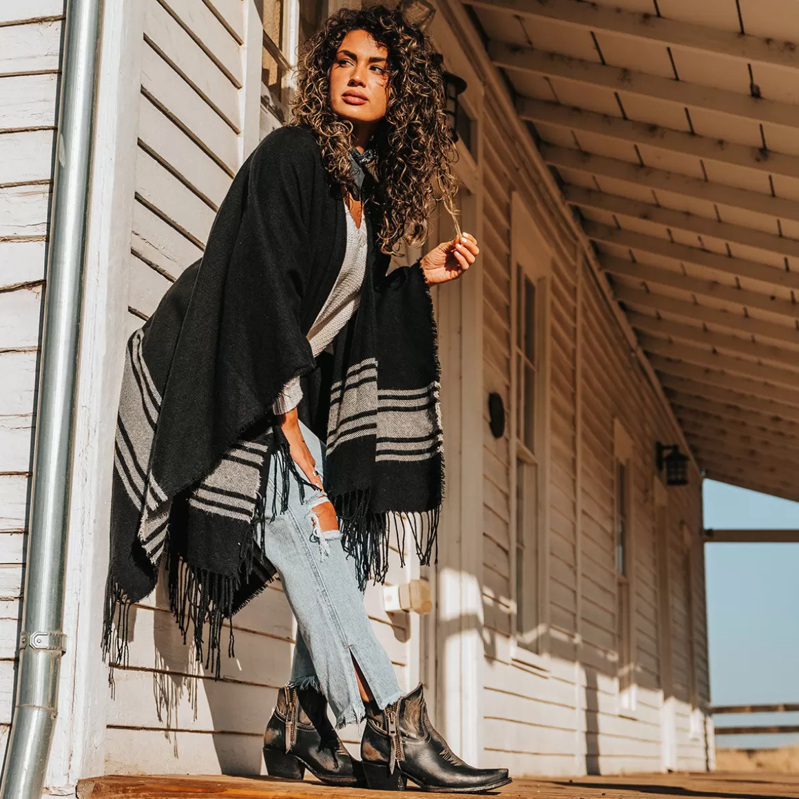 Women Freebird Store Wolfie